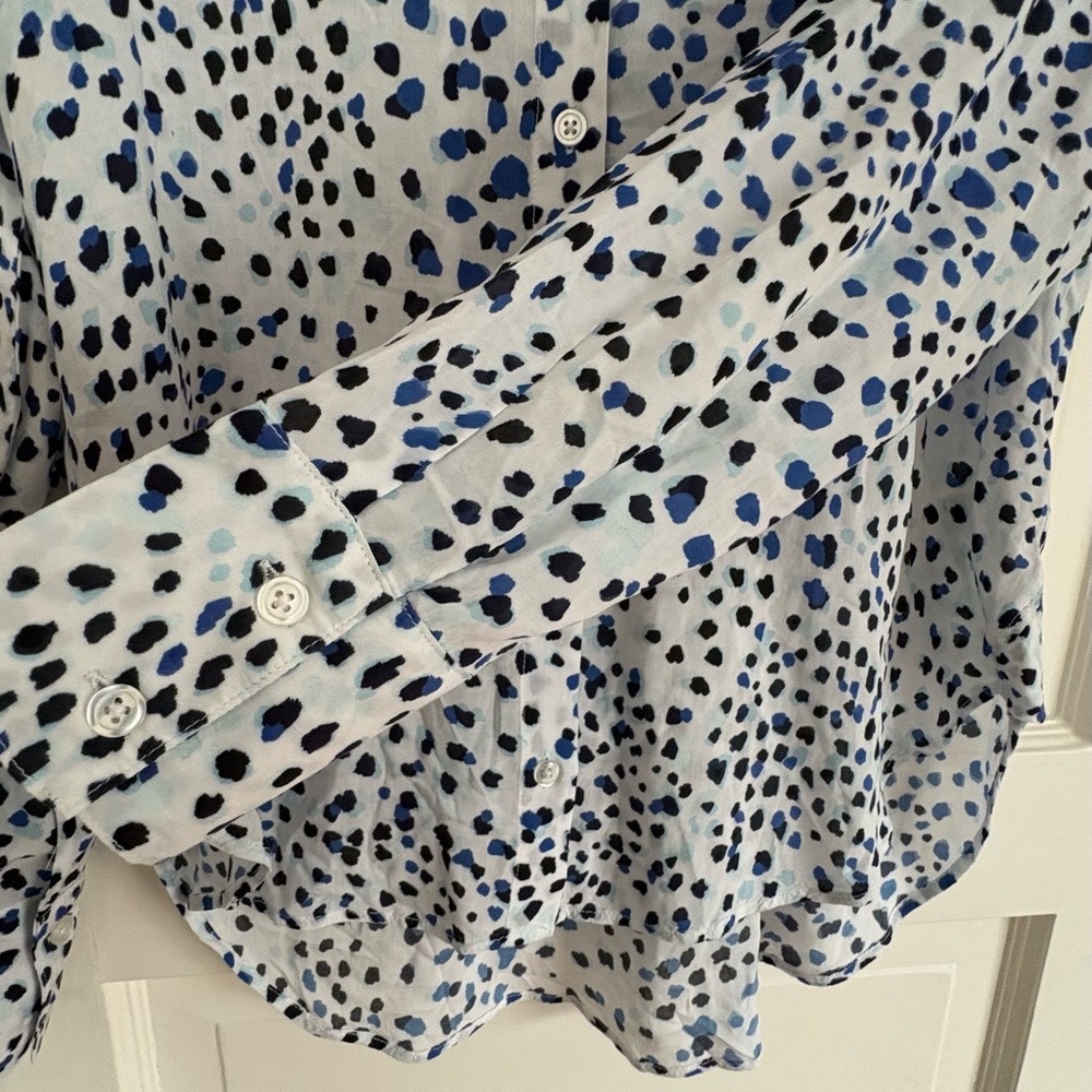 Anthropologie cloth & stone Button Up Boho Top Blue and Black Dots. Medium. Cool - Picture 4 of 10